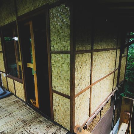 Bale Jukung Bed & Breakfast Tanjung  Exterior photo