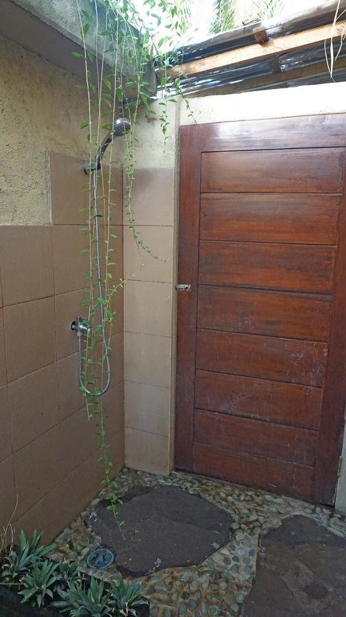 Bale Jukung Bed & Breakfast Tanjung  Exterior photo